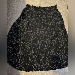 Black and white polka dot skirt by Nasty Gal.